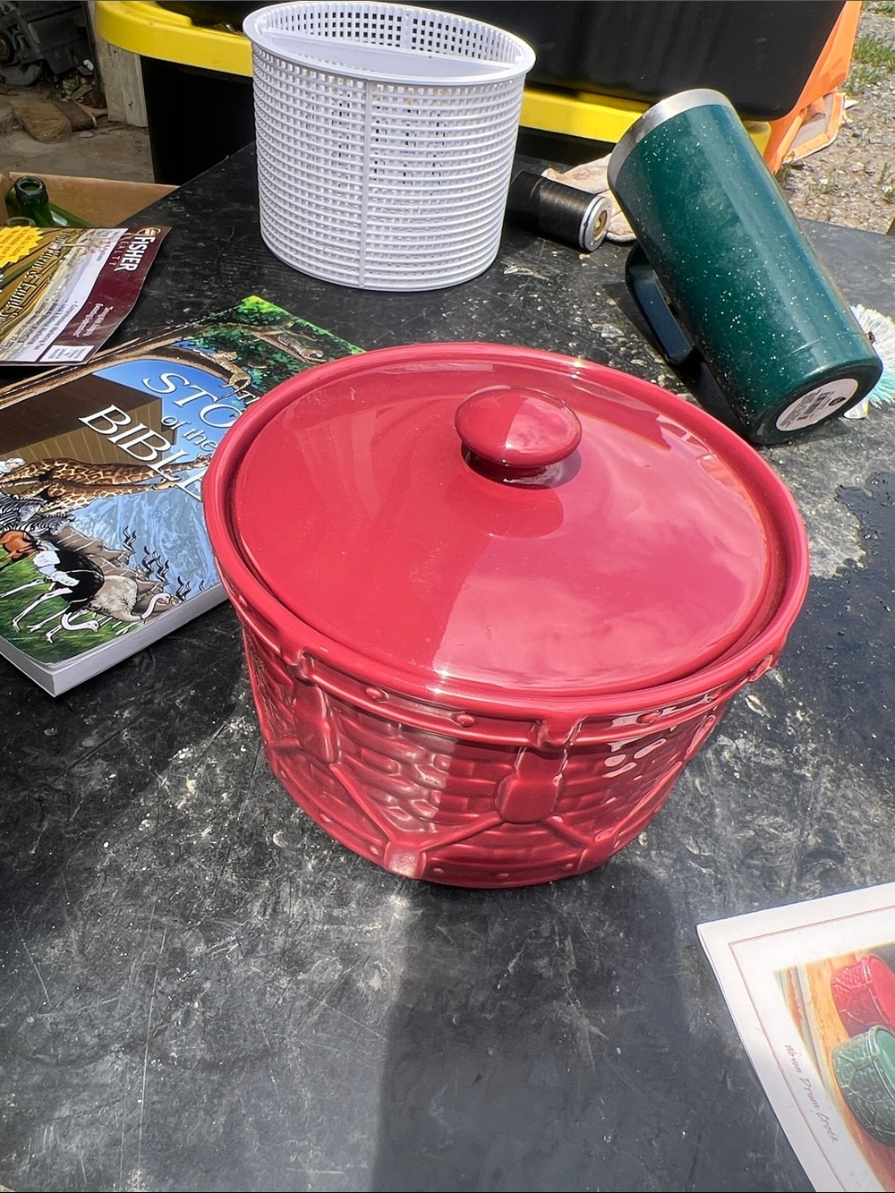 Vintage Red Ceramic Covered Casserole Dish - Stylish Kitchen Serveware